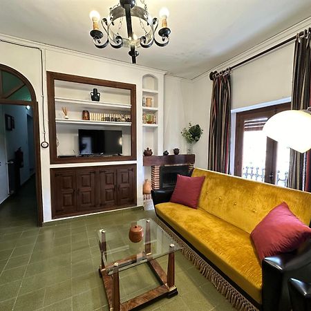 Casa Rural Del Juez Алкала дел Хукар Екстериор снимка